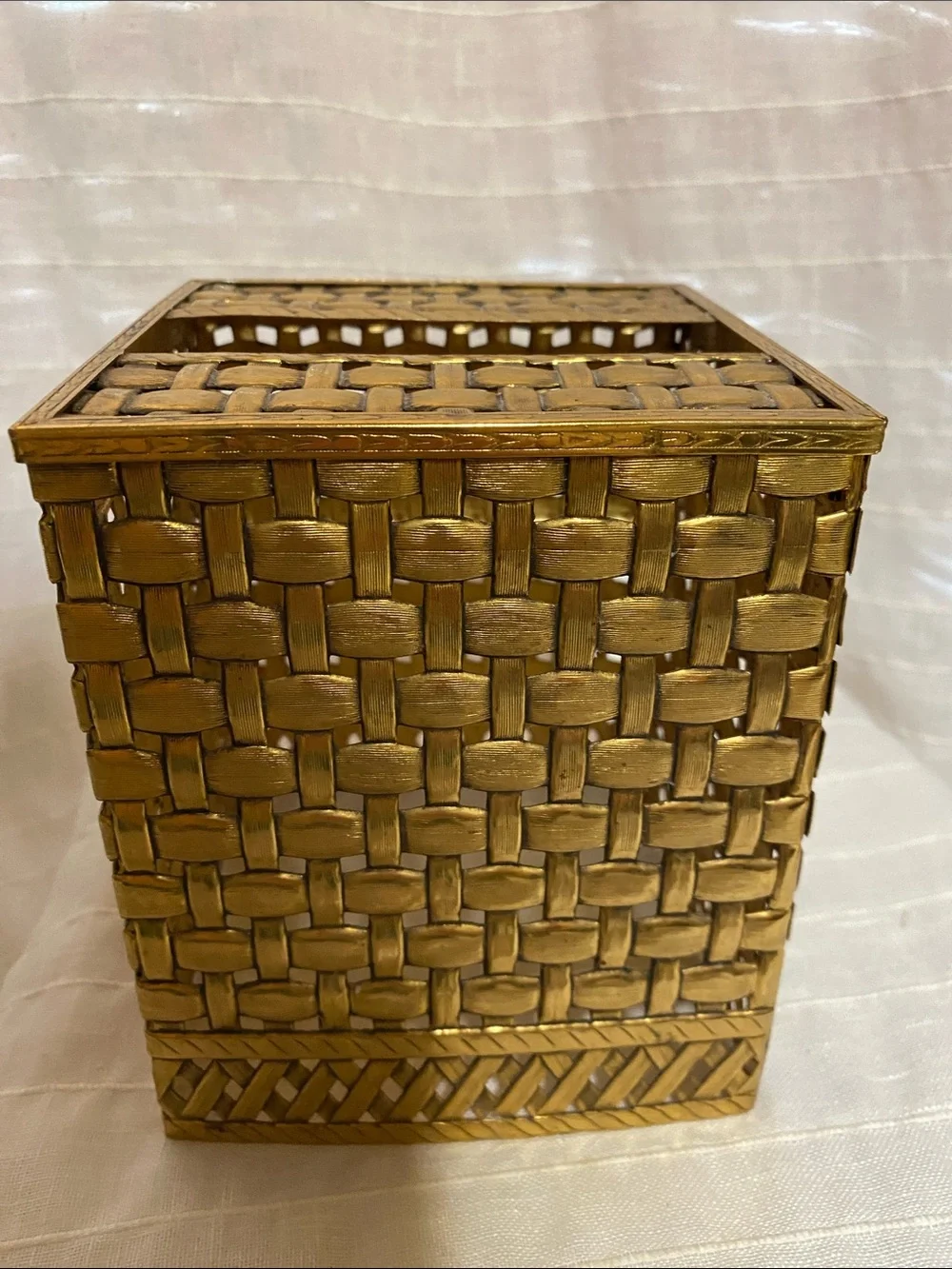 Hollywood Regency elegant gold